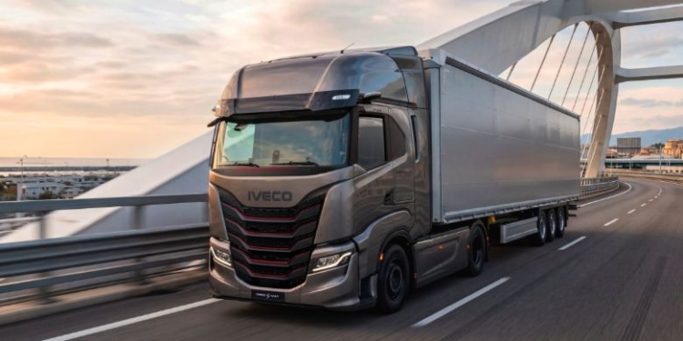 IVECO presenta su nueva gama 2026 con más eficiencia, conectividad y servicios para las flotas
