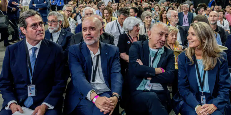 Banca, comercio y agencias de viajes reclaman nuevas subidas salariales