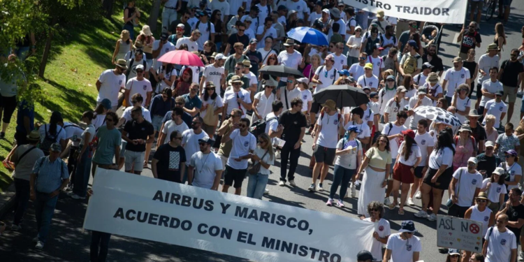 Los trabajadores de Airbus se movilizan en Madrid y reclaman una negociación real