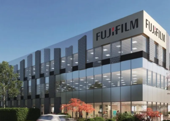 Fujifilm factura 19.200 millones y crece en salud, chips e imagen mientras amplía su negocio
