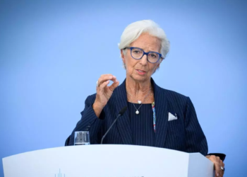 El Foro de Davos baraja nombrar presidenta a Lagarde en noviembre y acelera la sucesión en el BCE