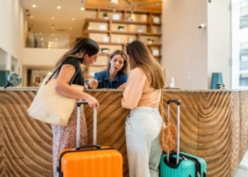 España coloca cinco regiones entre las diez de la UE con más turismo en alojamientos de corta duración