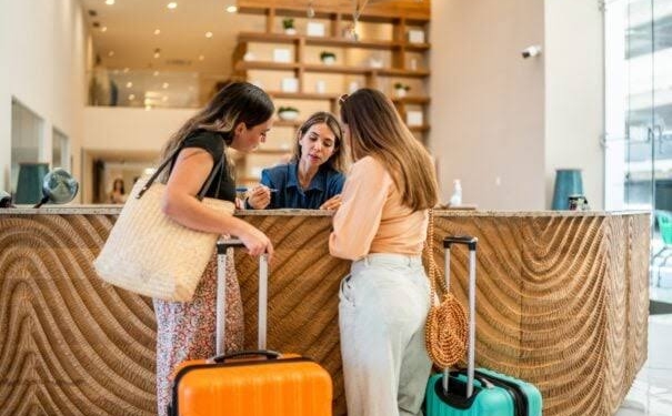 España coloca cinco regiones entre las diez de la UE con más turismo en alojamientos de corta duración