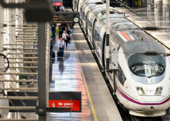 Renfe prepara una compra de hasta 40 trenes AVE por 1.777 millones de euros